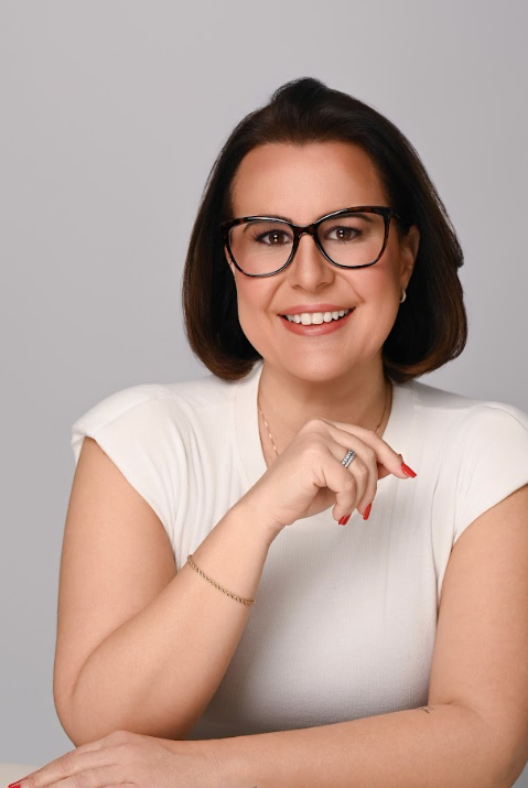 Luciana Lippi 44300, candidata a Deputada Estadual por São Paulo em 2026